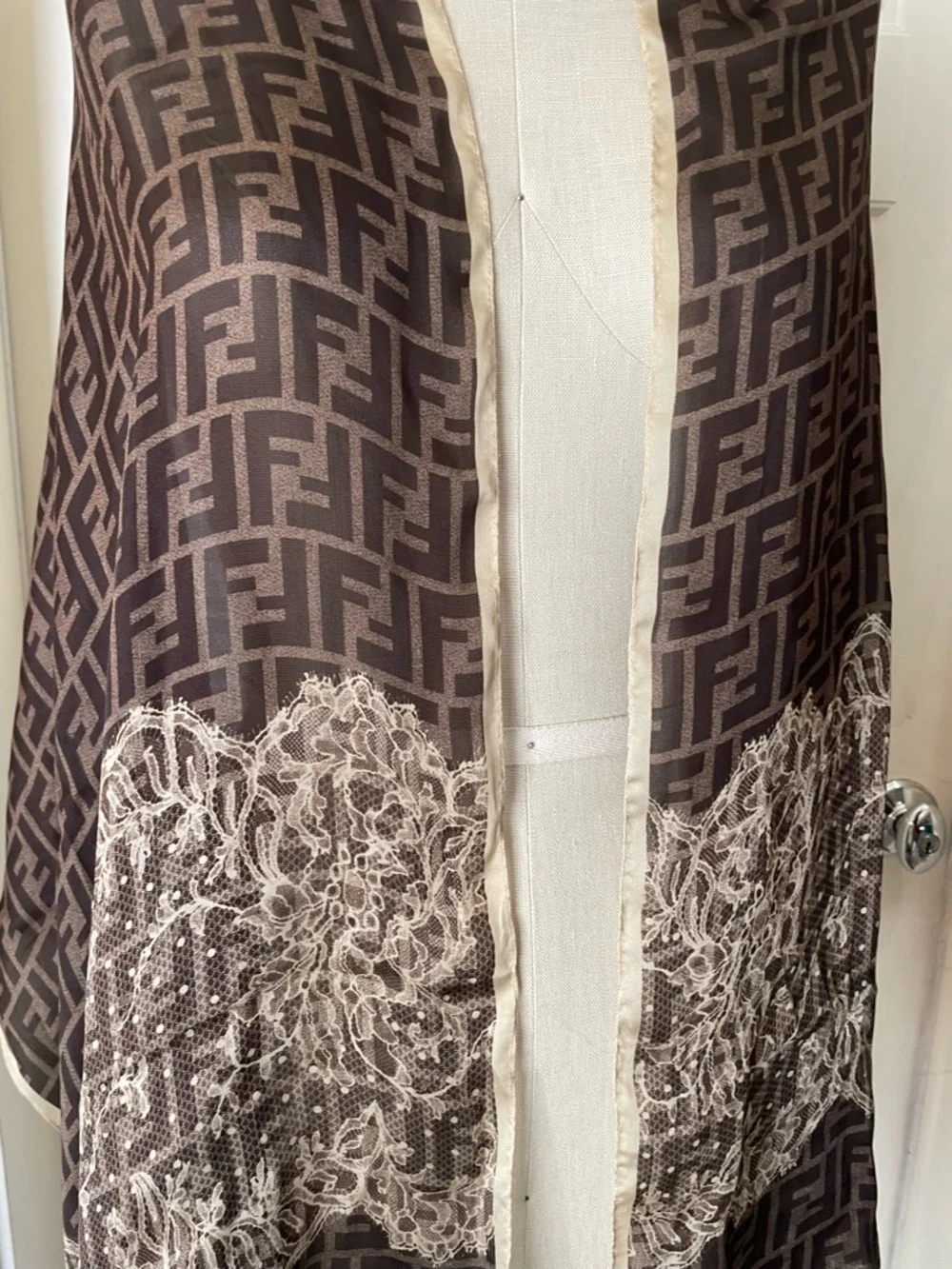 Designer Brown Patterned Silk Scarf 24” wide 70” long - Picture 6 of 7